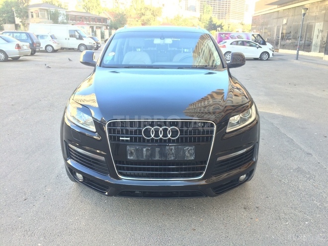 Audi Q7 2007, 88,000 km - 4.2 l - Bakı