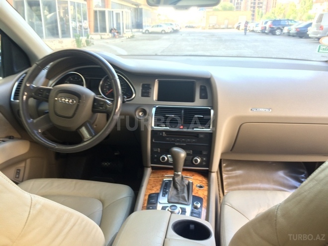 Audi Q7 2007, 88,000 km - 4.2 l - Bakı