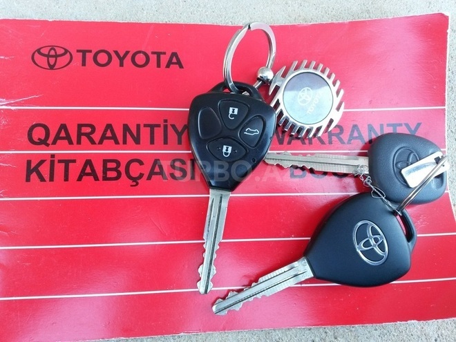 Toyota Prado 2012, 105,000 km - 2.7 л - Bakı