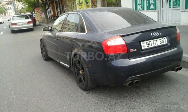 Audi  2004, 210,000 km - 4.2 l - Bakı