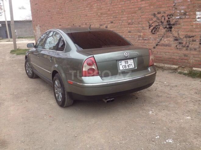 Volkswagen Passat 2002, 136,000 km - 1.8 l - Gəncə