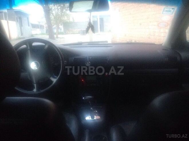 Volkswagen Passat 2002, 136,000 km - 1.8 l - Gəncə