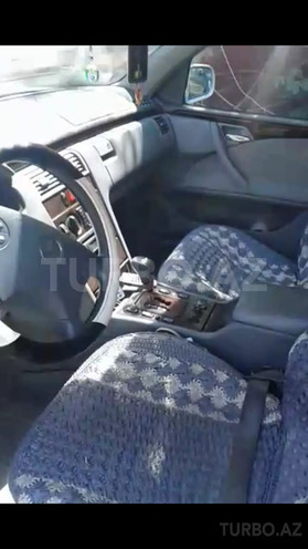 Mercedes E 220 2001, 286,457 km - 2.2 l - Bakı