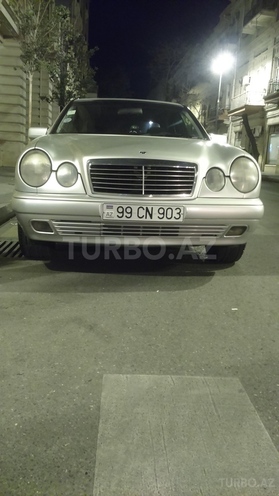 Mercedes E 220 1999, 431,000 km - 2.2 л - Bakı