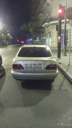 Mercedes E 220 1999, 431,000 km - 2.2 л - Bakı