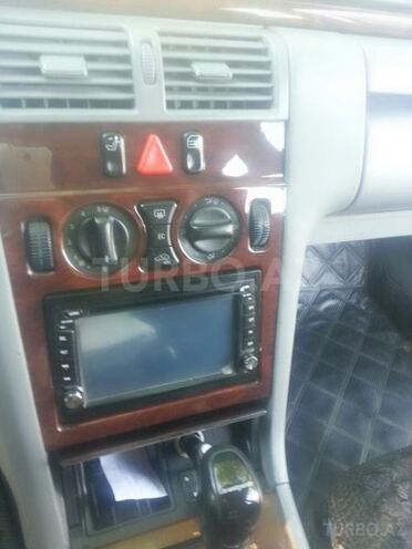 Mercedes E 280 2001, 160,000 km - 2.8 l - Mingəçevir