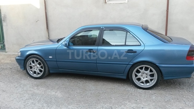 Mercedes C 240 1997, 207,495 km - 2.4 л - Sumqayıt
