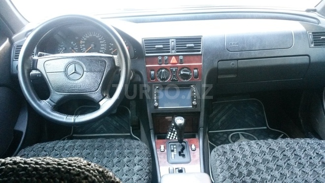 Mercedes C 240 1997, 207,495 km - 2.4 л - Sumqayıt