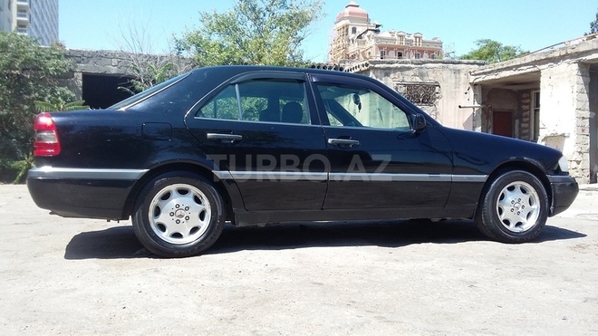 Mercedes C 200 1995, 287,000 km - 2.0 l - Bakı