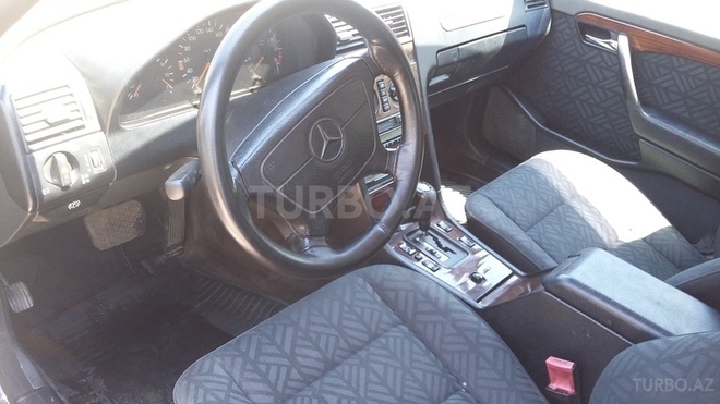 Mercedes C 200 1995, 287,000 km - 2.0 l - Bakı