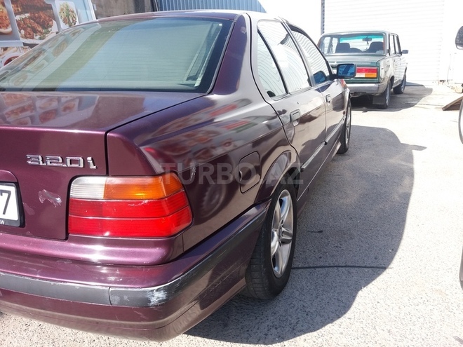 BMW 320 1993, 335,000 km - 2.0 л - Bakı