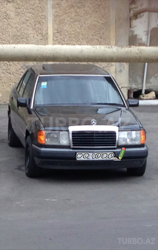Mercedes E 220 1992, 354,300 km - 0.2 l - Bakı