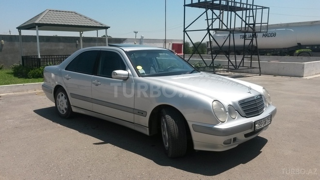 Mercedes E 220 2001, 247,356 km - 2.2 l - Tərtər