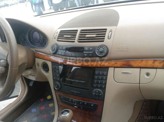 Mercedes E 220 2008, 169,000 km - 2.2 l - Sumqayıt