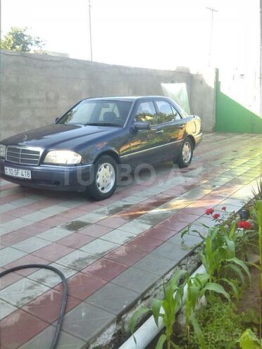 Mercedes C 220 1994, 3,150,000 km - 2.2 l - Bakı