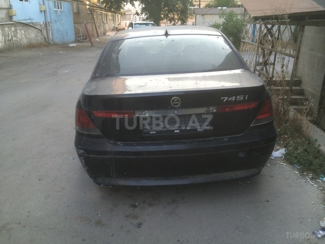 BMW 745 2002, 316,000 km - 4.5 l - Bakı