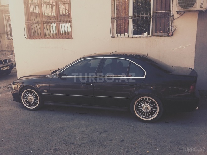 BMW 528 1996, 230,000 km - 2.8 l - Bakı