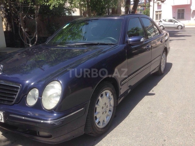 Mercedes E 220 2001, 400,000 km - 0.3 л - Bakı