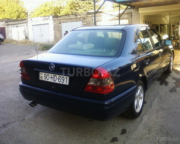 Mercedes C 200 1995, 250,000 km - 2.0 l - Bakı