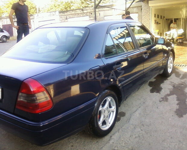 Mercedes C 200 1995, 250,000 km - 2.0 l - Bakı