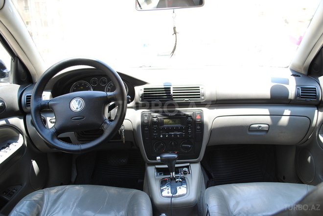 Volkswagen Passat 2003, 178,000 km - 1.8 l - Bakı
