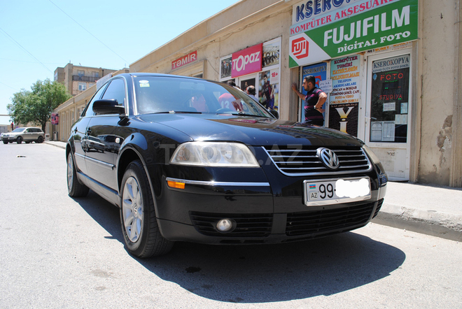 Volkswagen Passat 2003, 178,000 km - 1.8 l - Bakı
