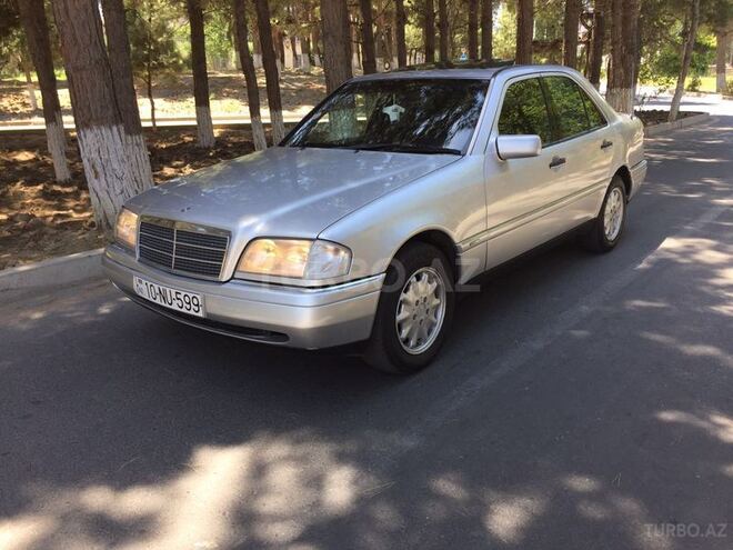 Mercedes C 220 1994, 300,000 km - 2.2 л - Sumqayıt