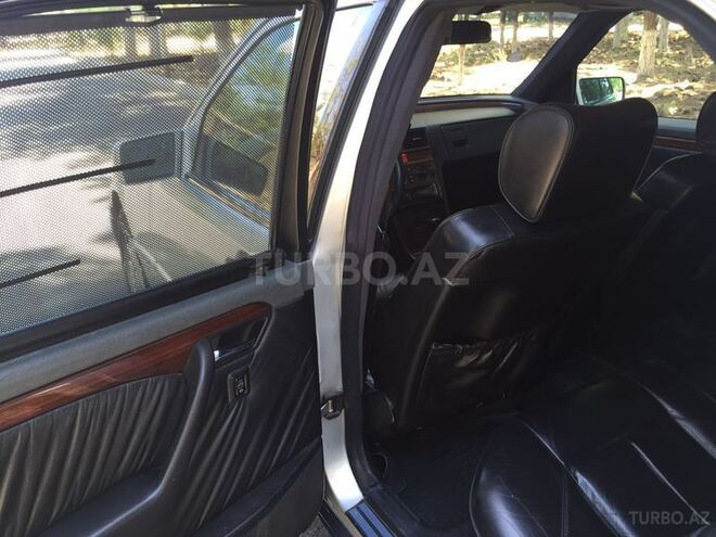 Mercedes C 220 1994, 300,000 km - 2.2 л - Sumqayıt