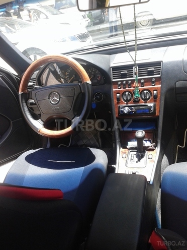 Mercedes C 180 2000, 222,000 km - 1.8 л - Bakı