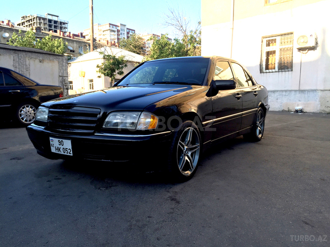 Mercedes C 230 1999, 180,000 km - 2.3 л - Bakı