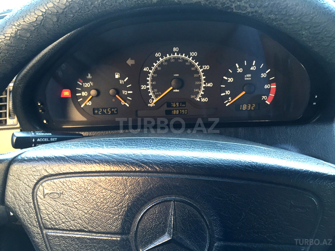 Mercedes C 230 1999, 180,000 km - 2.3 л - Bakı