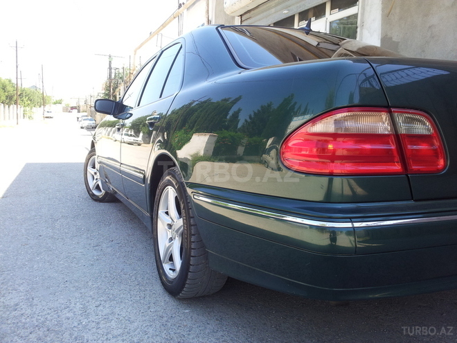 Mercedes E 200 1999, 194,000 km - 2.0 l - Xırdalan