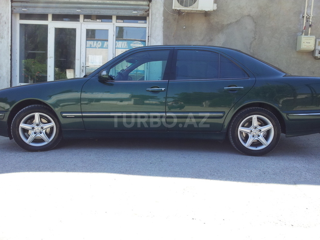 Mercedes E 200 1999, 194,000 km - 2.0 l - Xırdalan