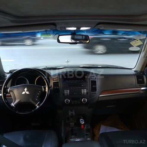 Mitsubishi Pajero 2007, 151,000 km - 3.0 l - Bakı