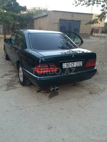 Mercedes E 230 1996, 330,000 km - 2.3 l - Bakı