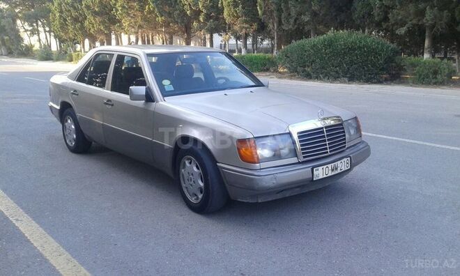 Mercedes E 230 1992, 250,000 km - 2.3 l - Sumqayıt