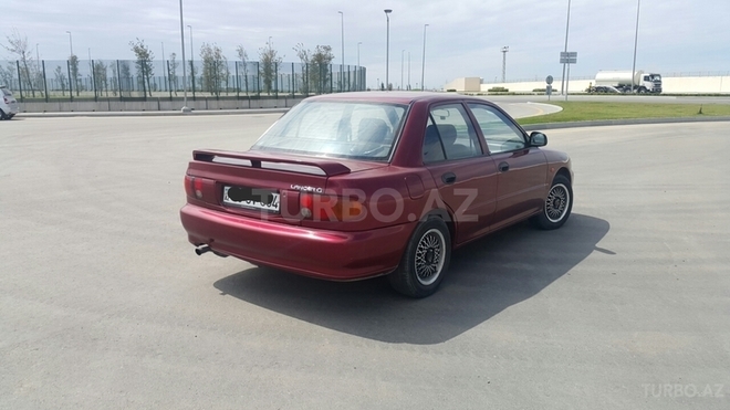 Mitsubishi Lancer 1993, 380,000 km - 1.5 l - Bakı