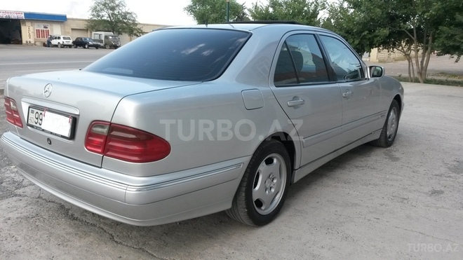 Mercedes E 200 2000, 250,000 km - 2.0 l - Kürdəmir