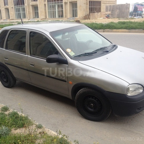 Opel Corsa 1996, 184,000 km - 1.4 l - Bakı