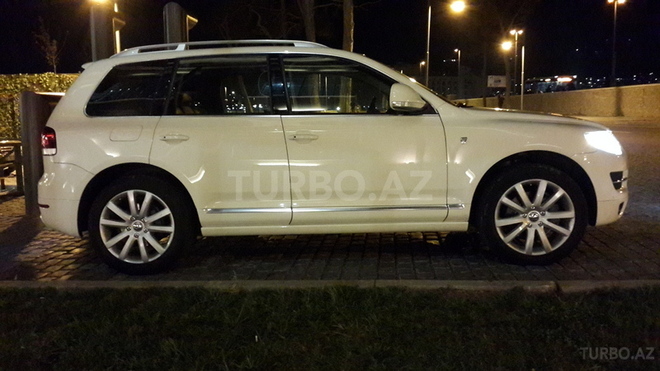 Volkswagen Touareg 2009, 110,000 km - 4.2 л - Bakı
