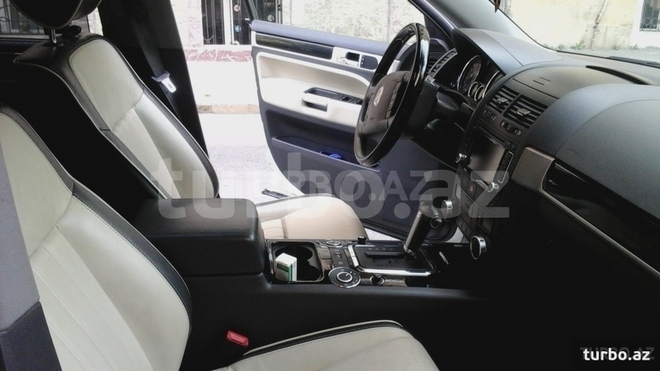 Volkswagen Touareg 2009, 110,000 km - 4.2 л - Bakı