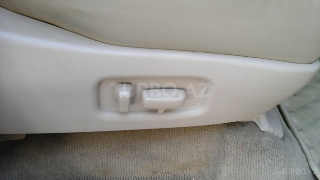 Toyota Land Cruiser 2000, 207,000 km - 4.7 l - Bakı