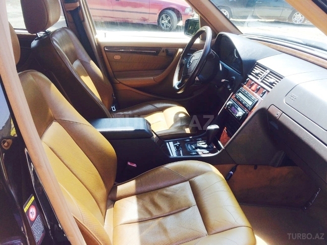 Mercedes C 230 1997, 245,000 km - 2.3 l - Bakı