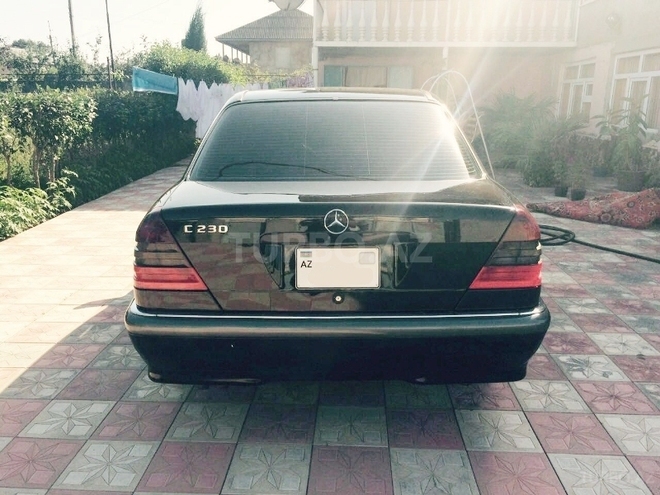 Mercedes C 230 1997, 245,000 km - 2.3 l - Bakı