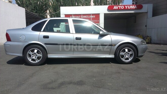 Opel Vectra 1999, 316,000 km - 2.0 l - Bakı
