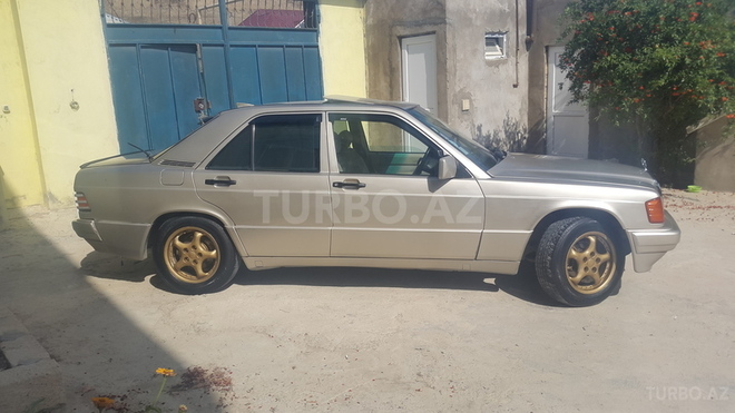 Mercedes 190 1992, 300,000 km - 2.0 l - Bakı