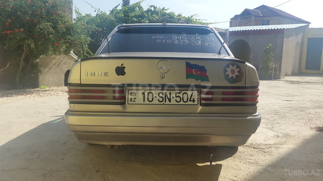 Mercedes 190 1992, 300,000 km - 2.0 l - Bakı