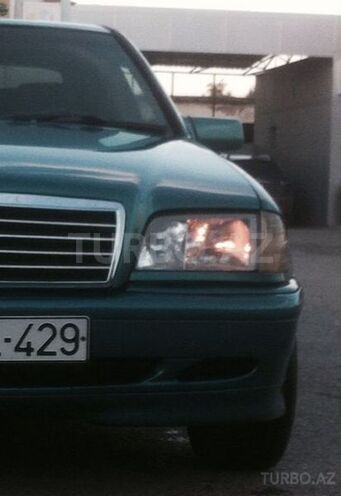 Mercedes C 180 1998, 260,000 km - 0.2 л - Xaçmaz