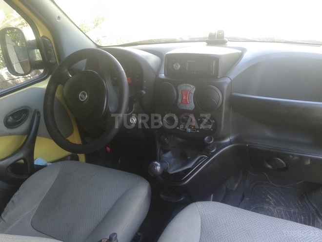 Fiat Doblo 2005, 180,000 km - 1.6 l - Bakı