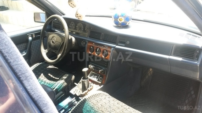Mercedes 190 1992, 330,000 km - 1.8 l - Sumqayıt